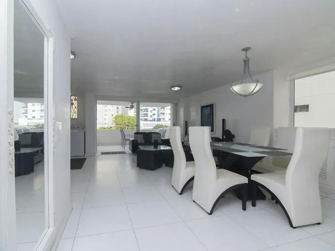 Playa Laguito Apartment Cartagena